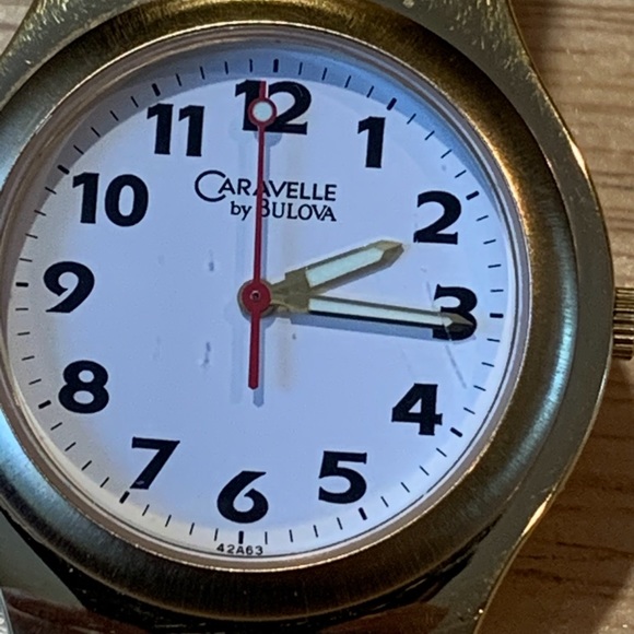 Caravelle by Bulova Easy Reader - Picture 6 of 10